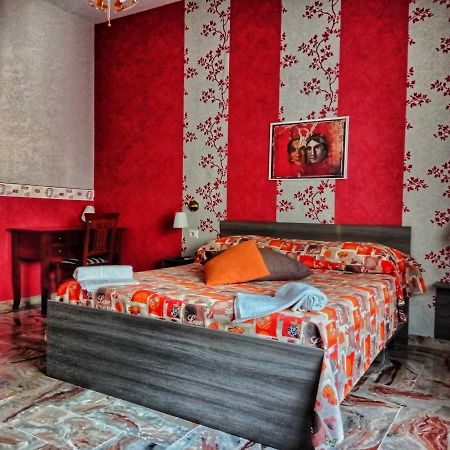 Little Hot@L Hotel Pompei Luaran gambar