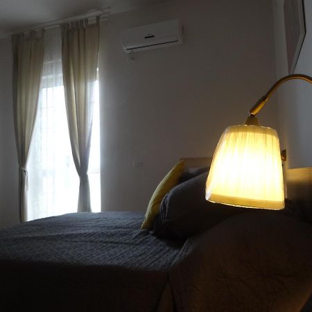 Little Hot@L Hotel Pompei Luaran gambar
