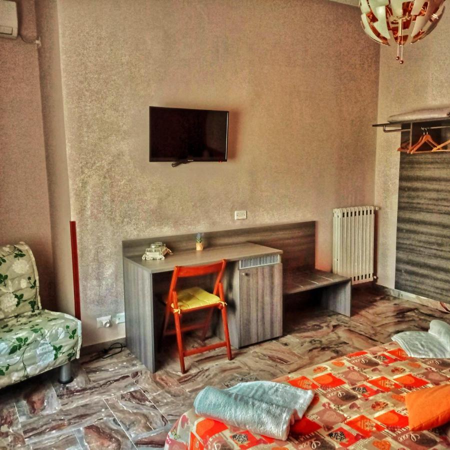 Little Hot@L Hotel Pompei Luaran gambar