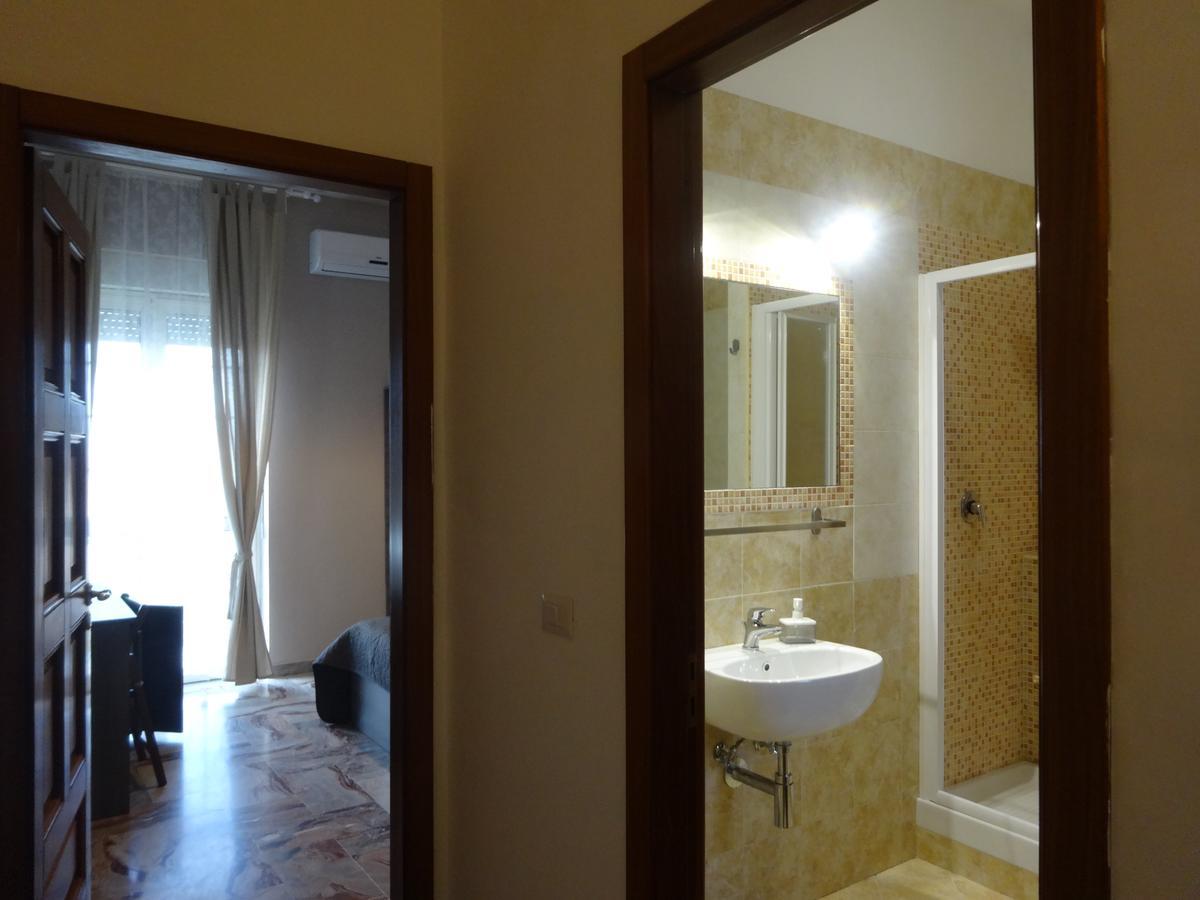 Little Hot@L Hotel Pompei Luaran gambar